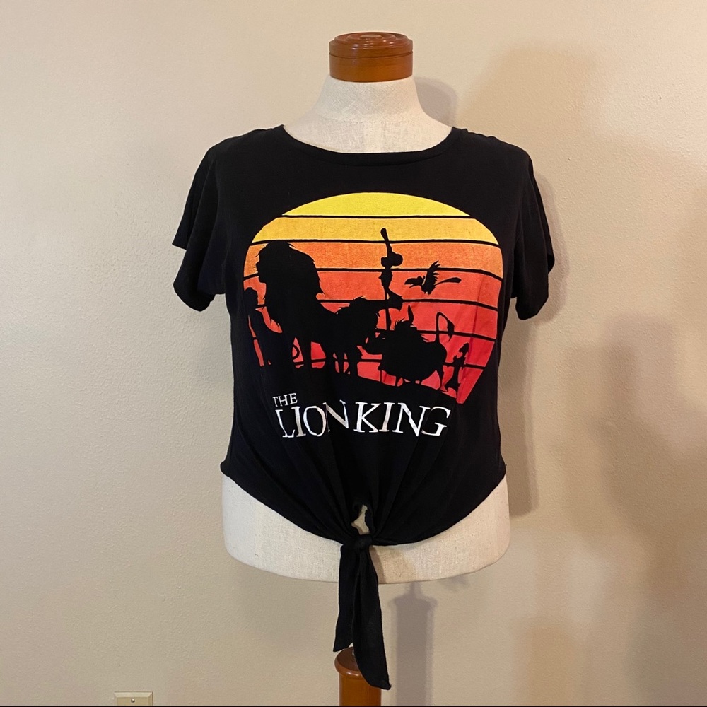 Disney Lion King Tie Front Crop Top! ❤️🦁💛